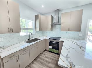 15520 Tupper St, North Hills, CA 91343