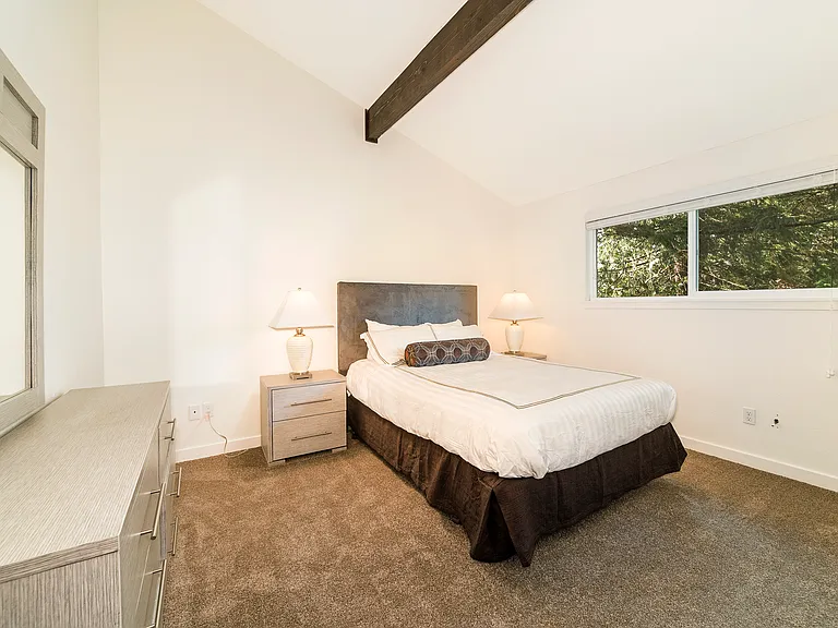 Redondo Ridge Townhomes — Photo 8