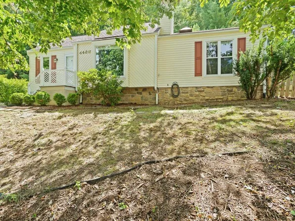 4486 Summerset Dr, Roanoke, VA 24018