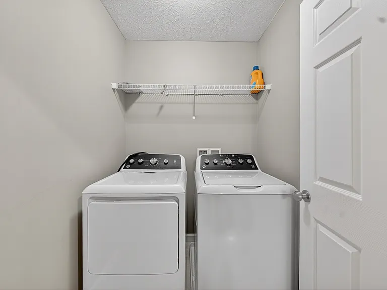 109 Clay Ct — Photo 14