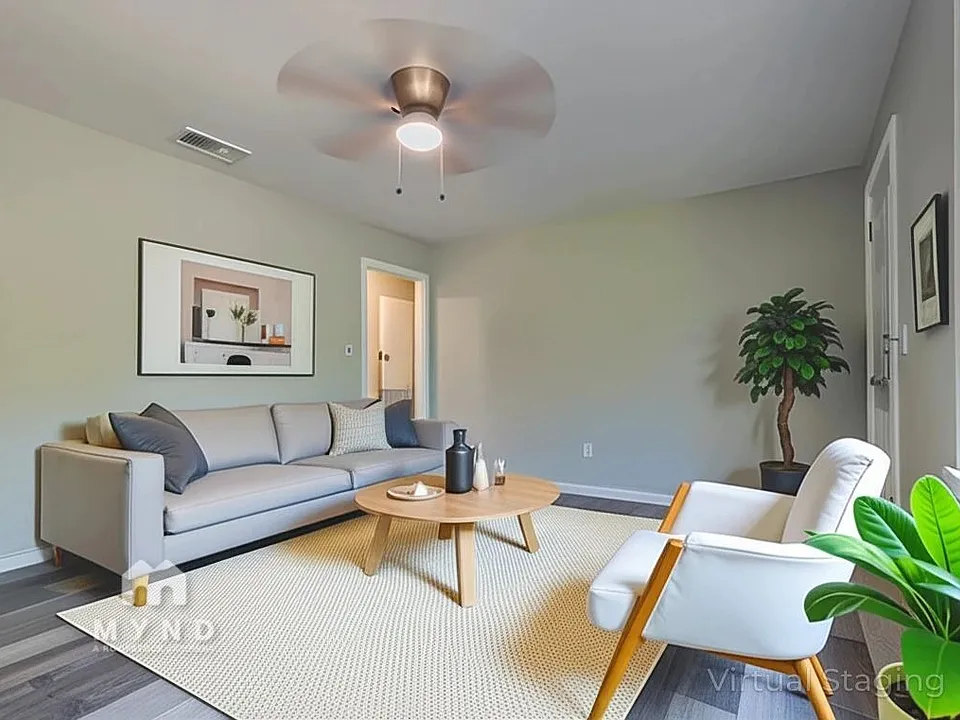 404 N Kenwood Rd