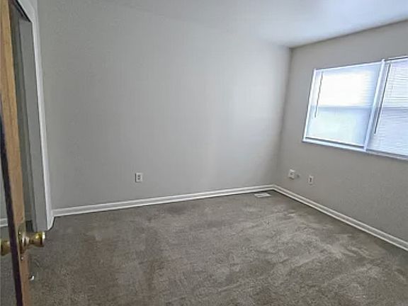 3rd image of 105 N Maple Ave