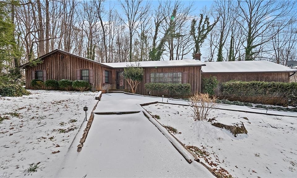 1st image of 4804 Sidney Ln