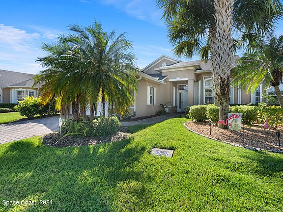 4th image of 3672 Carambola Cir
