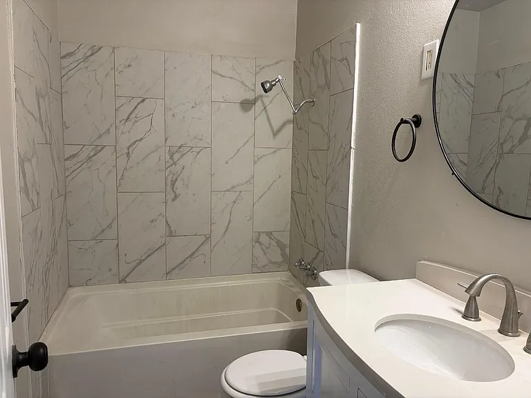 5406 Lyndhurst Dr — Photo 16