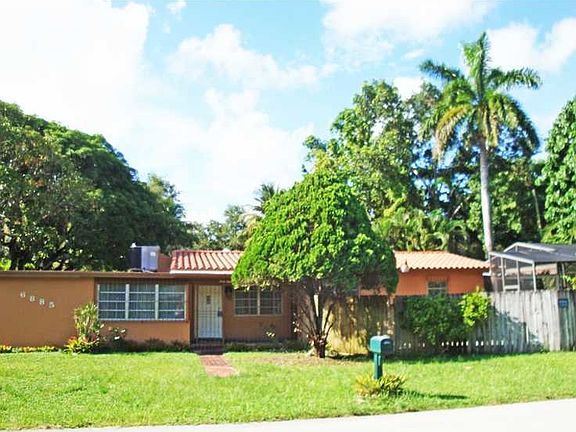 5th image of 6885 SW 78th Ter