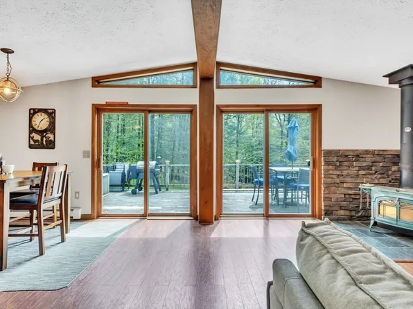 583 Main Rd, Chesterfield, MA 01012