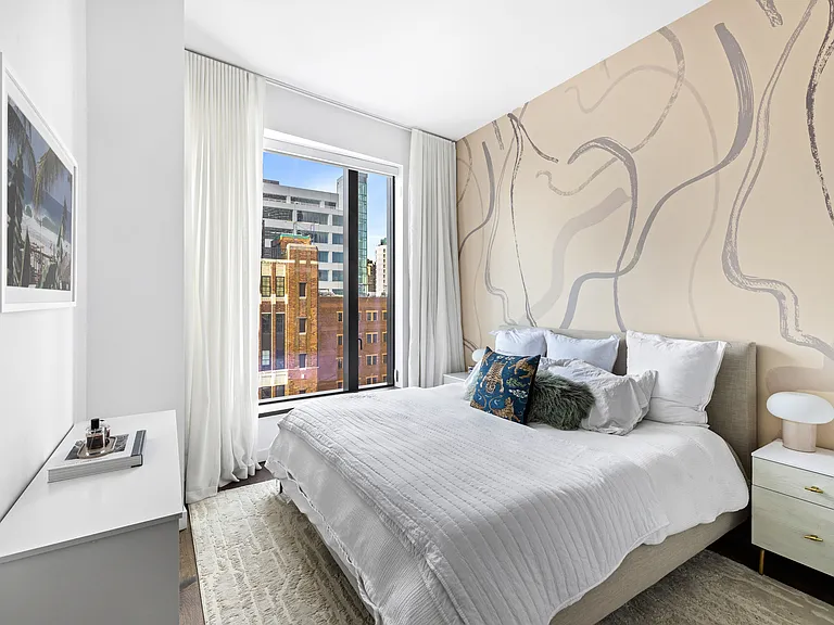 11 Hoyt St #15B — Photo 4