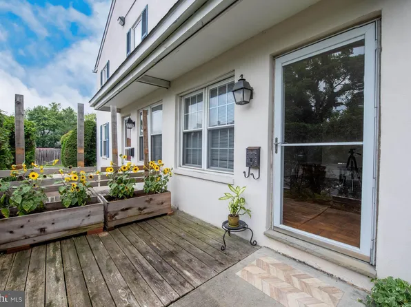 116 Ardmore Ave APT 7, Ardmore, PA 19003