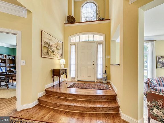 3rd image of 1806 Solitaire Ln