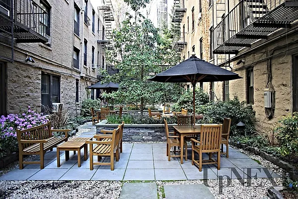 Rented by UpNext Real Estate | media 8