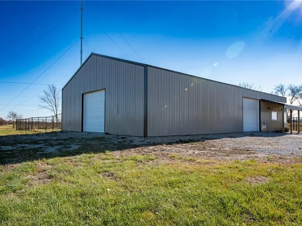 1306 NW 450th Rd, Holden, MO 64040