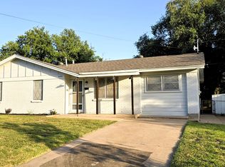 604 E 4th St, Weatherford, TX 76086