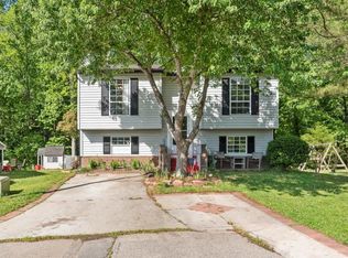 8337 Wynewood Ct, Raleigh, NC 27616