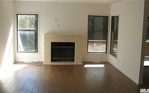 2nd image of 10 Hunt Ct