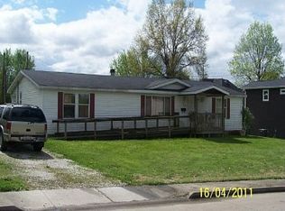 914 Adams St, Ironton, OH 45638