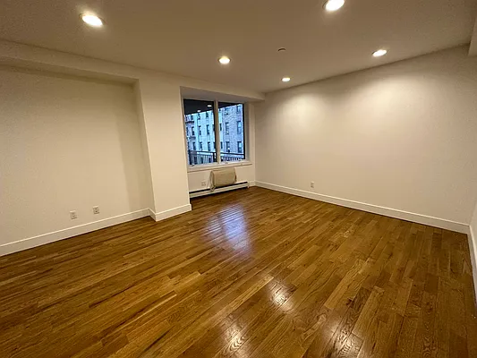 Rented by Marquis Real Estate Services | media 2