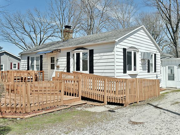 2nd image of 530 6th Ave