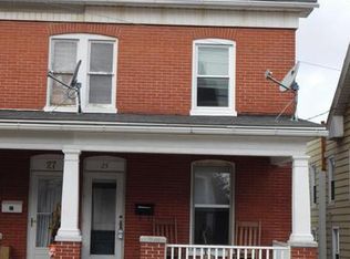 25 Henrietta St, Red Lion, PA 17356