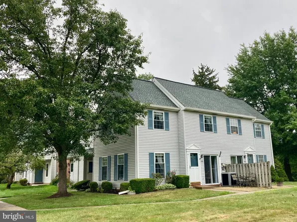 1909 Nashmont Ct, Lansdale, PA 19446