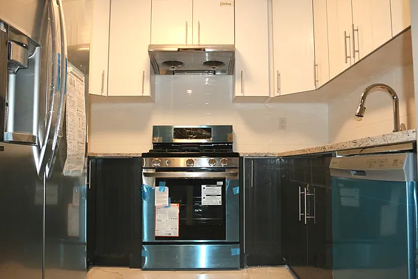 Sold by Chase Global Realty Corp | media 16