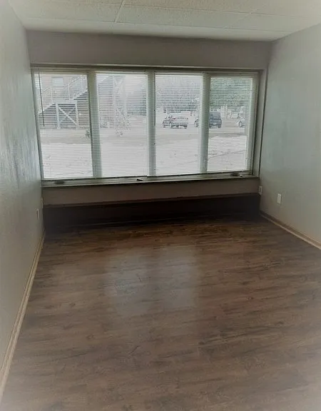 445 State Ave — Photo 17