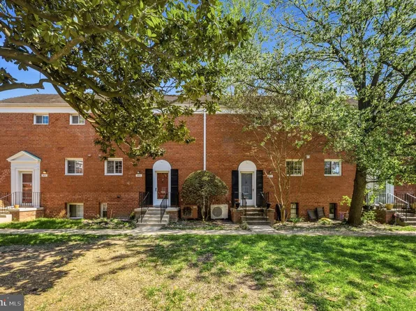 1615 Mount Eagle Pl #937, Alexandria, VA 22302