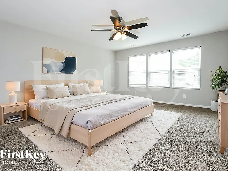 104 Breeders Ct — Photo 9