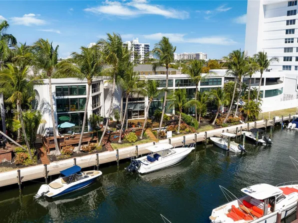 3068 NE 49th St, Fort Lauderdale, FL 33308