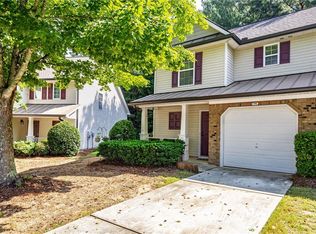 176 Darbys Crossing Ct, Hiram, GA 30141