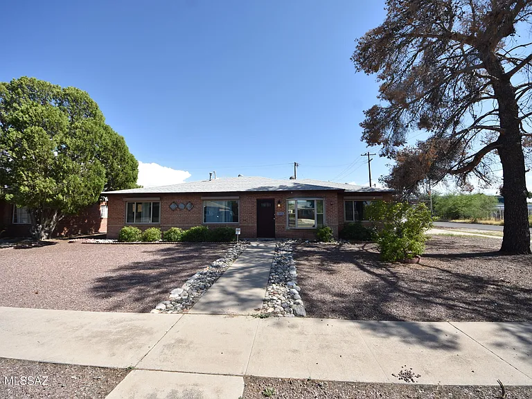 6502 E Cooper St — Photo 1