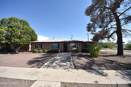 6502 E Cooper St Photo 1