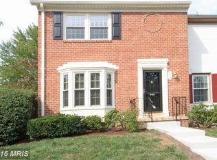 6017 Queenston St, Springfield, VA 22152