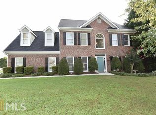 1420 Holly Manor Dr, Loganville, GA 30052