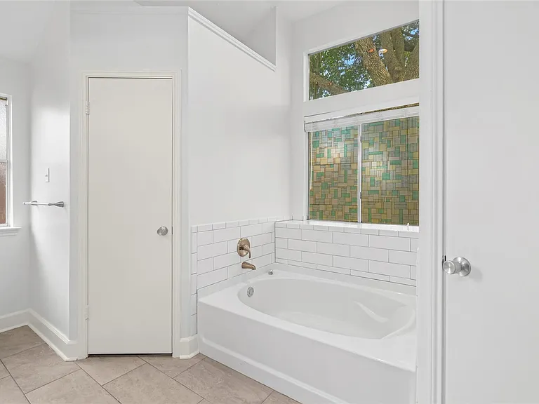 22514 Round Valley Dr — Photo 30