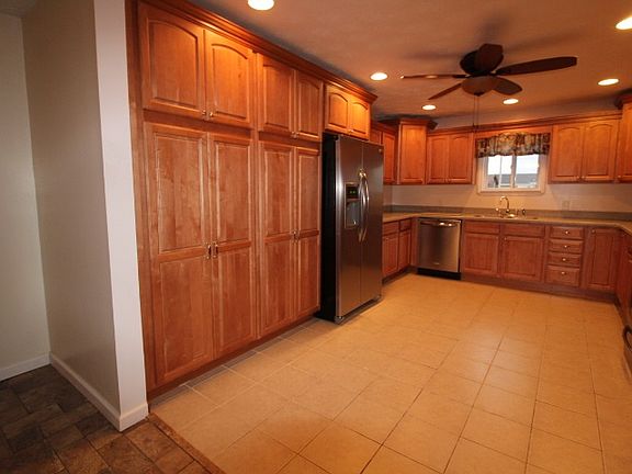 3rd image of 141 Township Road 1157