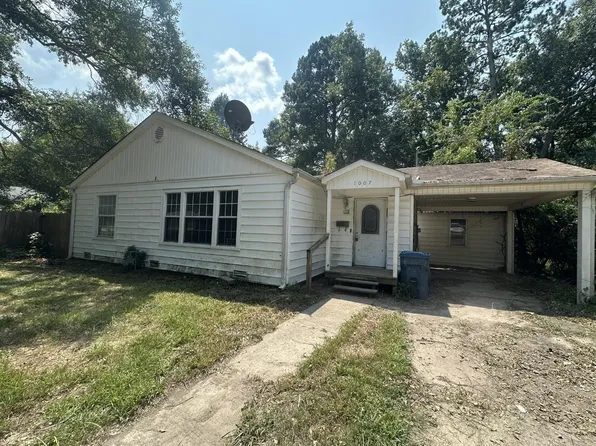 1007 E Sullenberger Ave, Malvern, AR 72104