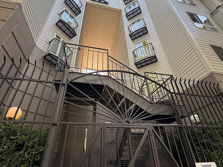 3028 Western Ave #308 — Photo 21