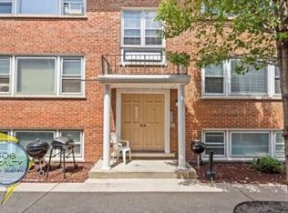 9451 Maple Dr #GS, Des Plaines, IL 60018
