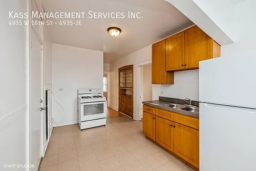 4935 W 18th St #3E Photo 1