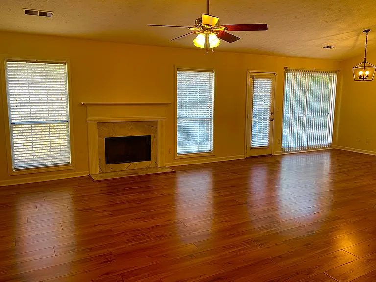 2373 Berkeley Creek Ct — Photo 3