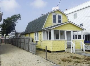104 W 24th St, Ship Bottom, NJ 08008