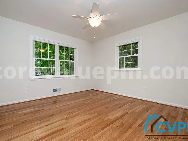 4702 Shelley Ln — Photo 19