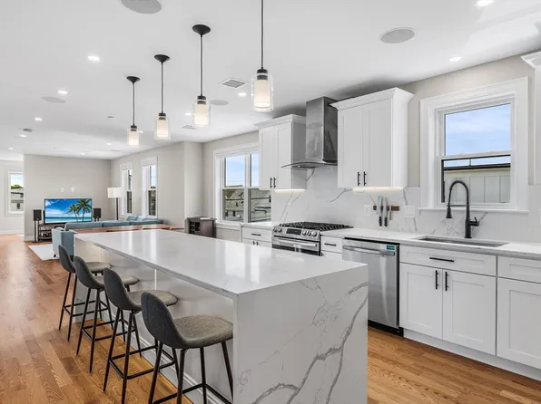 170 Bradford St #3, Everett, MA 02149