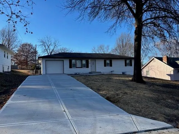 1508 N Broadway St, Independence, MO 64050