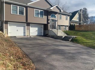 90 Winifred Ave, Worcester, MA 01602