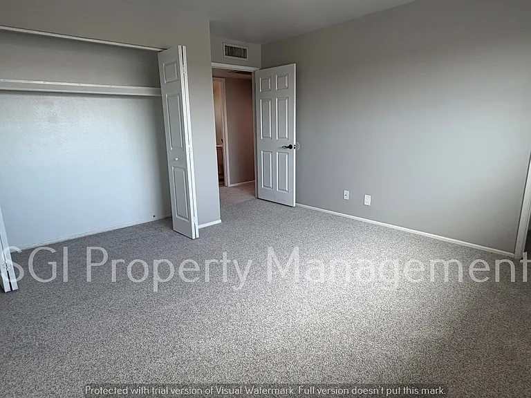 2415 N 71st St #C — Photo 10