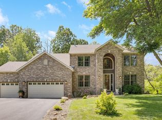 3677 Robin Ln, Eagan, MN 55122