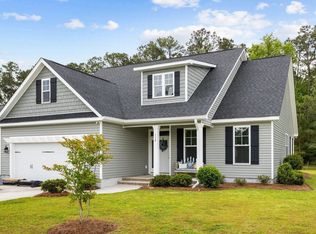112 Meadowbrook Ct, Swansboro, NC 28584