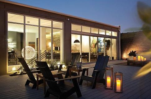 Private Main Deck